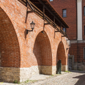 Ryga mury miejskie fragment zrekonstruowanych umocnień