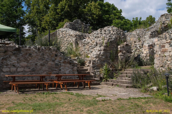 Zamek Lenno we Wleniu wieża płn-wsch