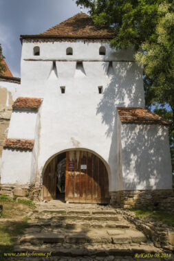 Kości&oacute;ł obronny w Criț