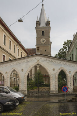 Kości&oacute;ł obronny w Orăștie