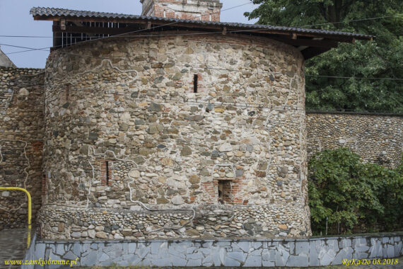 Kości&oacute;ł obronny w Orăștie