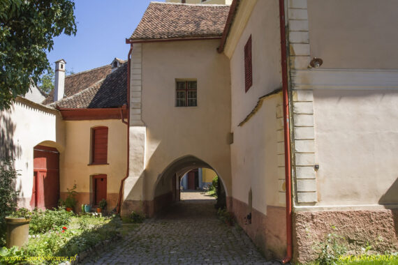 Kościół obronny w Cristian