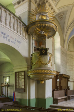 Kości&oacute;ł obronny w Cristian