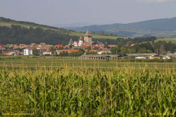 Kości&oacute;ł obronny w Homorod