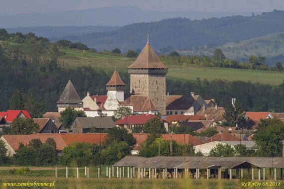 Kości&oacute;ł obronny w Homorod