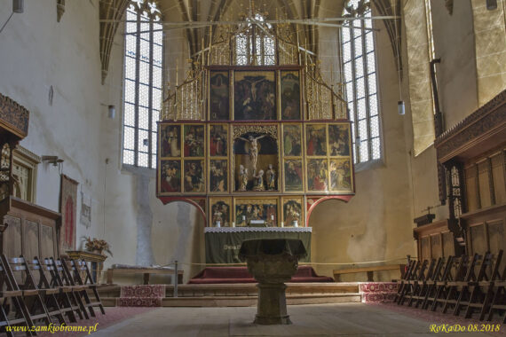 Kości&oacute;ł obronny w Biertan