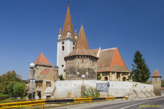 Kościół obronny w Cristian