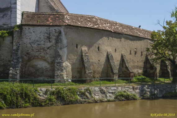 Kościół obronny w Cristian