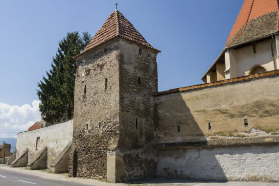 Kościół obronny w Cristian