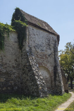Kościół obronny w Cristian
