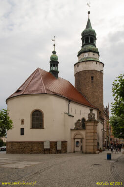 Miejskie mury obronne w Jeleniej G&oacute;rze wieża Wojanowska