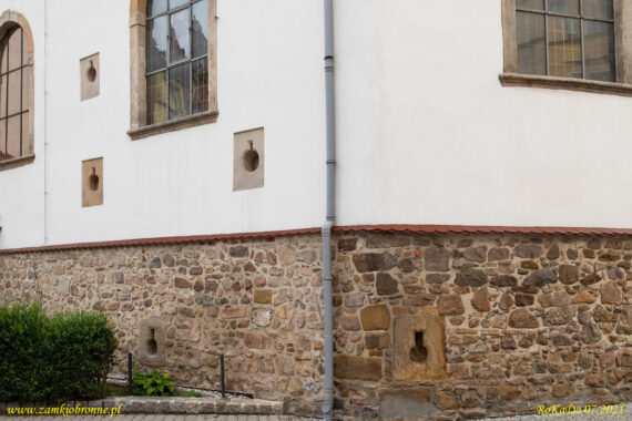 Miejskie mury obronne w Jeleniej G&oacute;rze basteja bramy Wojanowskiej