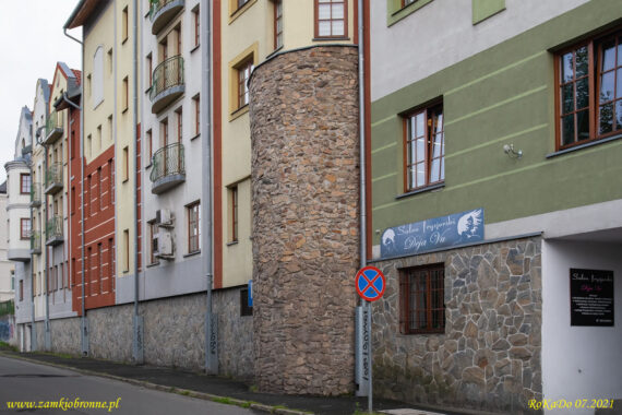 Miejskie mury obronne w Jeleniej G&oacute;rze