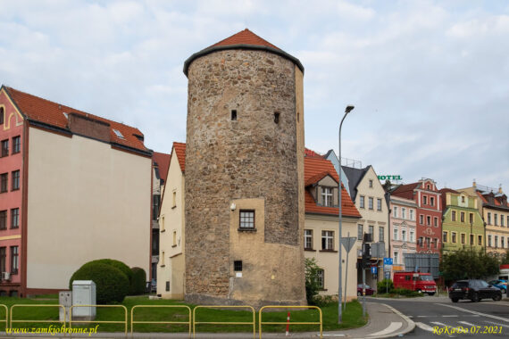 Miejskie mury obronne w Jeleniej G&oacute;rze baszta Grodzka