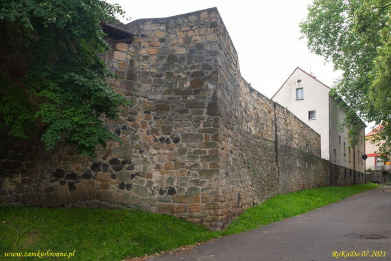 Złotoryja miejskie mury obronne.