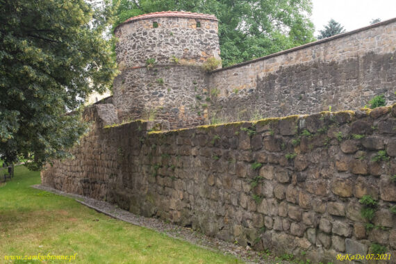 Złotoryja miejskie mury obronne.