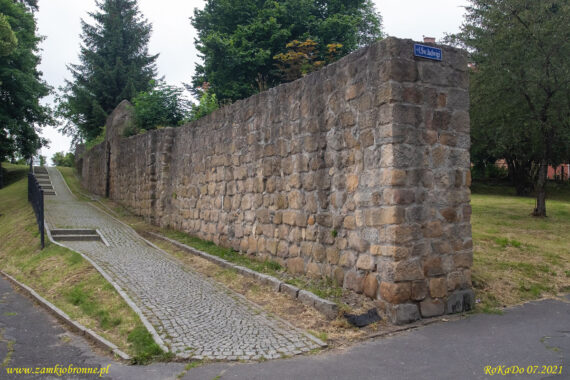 Złotoryja miejskie mury obronne.