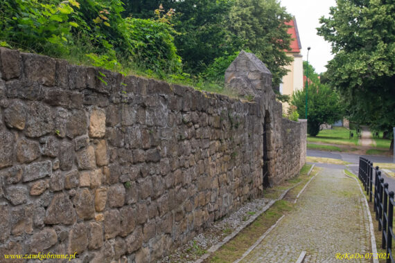 Złotoryja miejskie mury obronne.