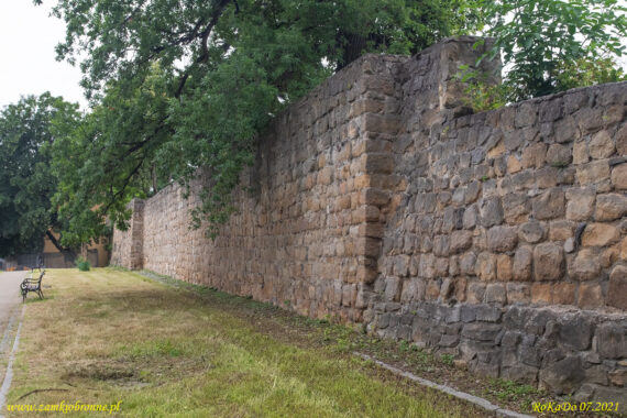 Złotoryja miejskie mury obronne.