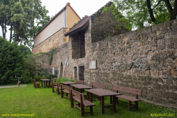 Złotoryja miejskie mury obronne.