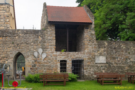 Złotoryja miejskie mury obronne.