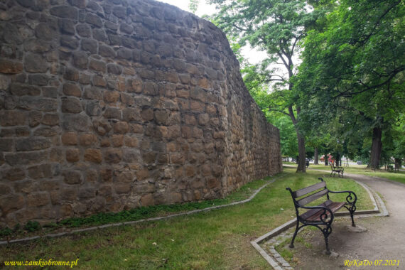 Złotoryja miejskie mury obronne.