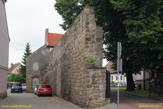 Złotoryja miejskie mury obronne.