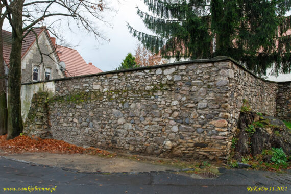Gryf&oacute;w Śląski fragment średniowiecznych mur&oacute;w obronnych