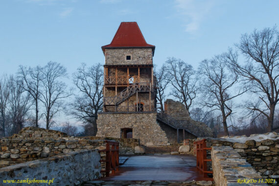 Ruiny zamku Stara Kamienica