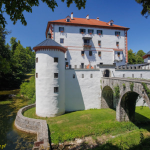 Renesansowy dwór Snežnik