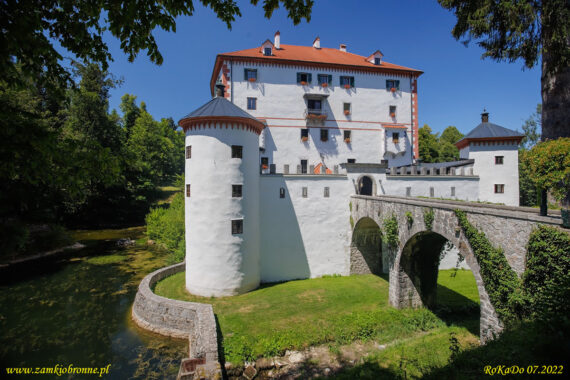 Renesansowy dwór Snežnik