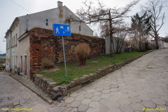 Miejskie mury obronne w Gniewie