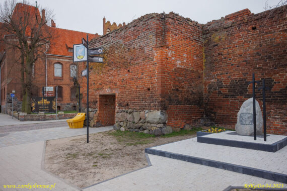 Miejskie mury obronne w Gniewie