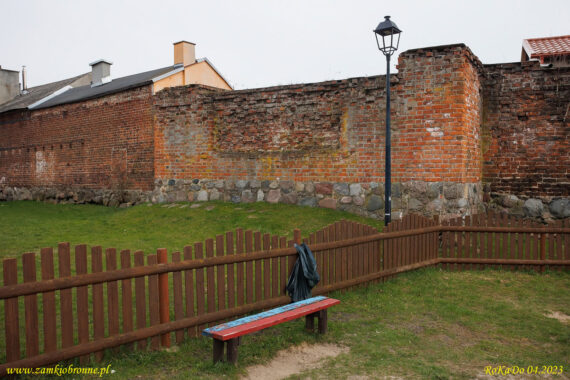 Miejskie mury obronne w Gniewie
