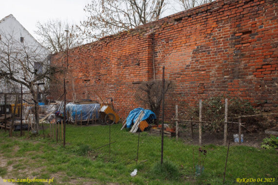 Miejskie mury obronne w Gniewie