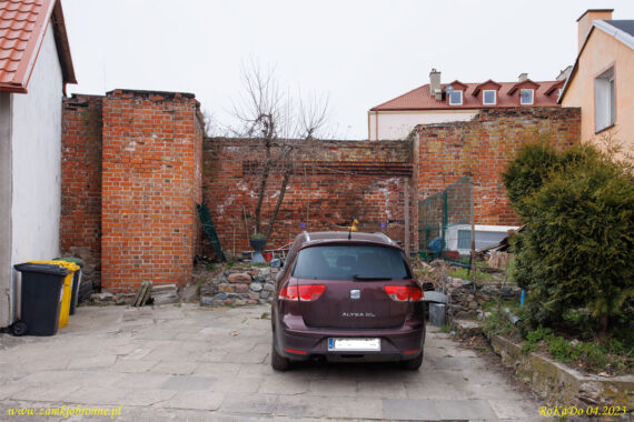 Miejskie mury obronne w Gniewie