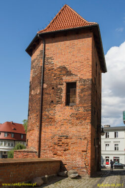 Miejskie mury obronne Chojnic baszta Wronia