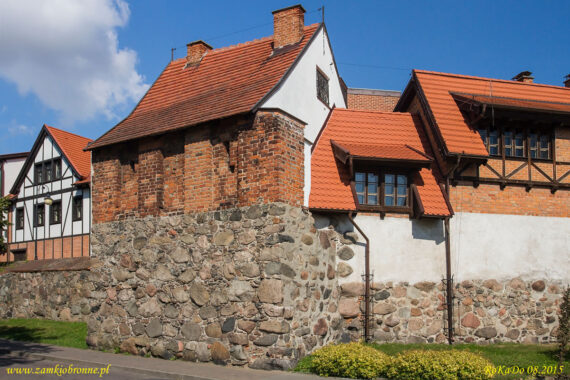Miejskie mury obronne Chojnic baszta Dom na murach