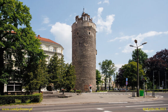 Lubań miejskie mury obronne wieża Bracka