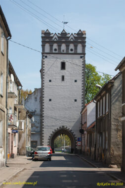 Miejskie mury obronne Grodków brama Lewińska