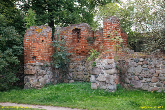 Gryfino miejskie mury obronne czatownia