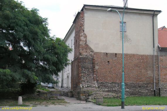 Radom miejskie mury obronne pozostałości bramy Krakowskiej