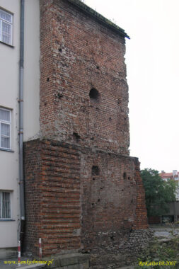 Radom miejskie mury obronne pozostałości bramy Krakowskiej