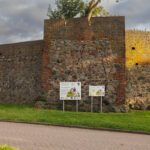 Lipiany miejskie mury obronne odcinek z trzema basztami