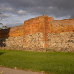 Lipiany miejskie mury obronne odcinek z trzema basztami