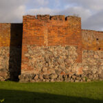 Lipiany miejskie mury obronne odcinek z trzema basztami