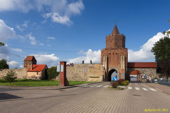 Trzcińsko miejskie mury obronne Brama Myśliborska