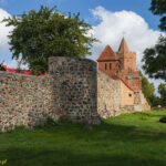 Trzcińsko miejskie mury obronne z czatownią