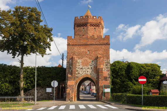 Trzcińsko miejskie mury obronne Brama Chojeńska