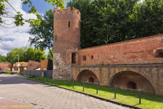 Stargard miejskie mury obronne Baszta Jeńc&oacute;w